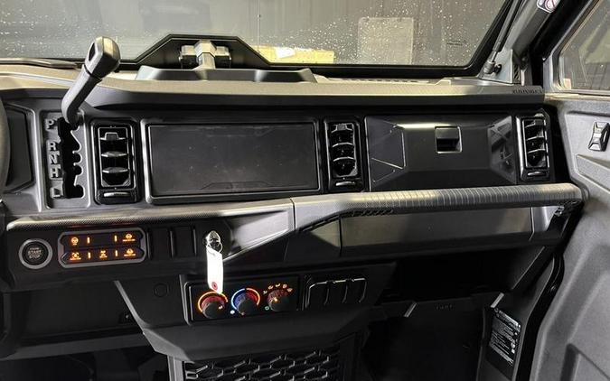 2027 Can-Am® Defender XU XT CAB HD10