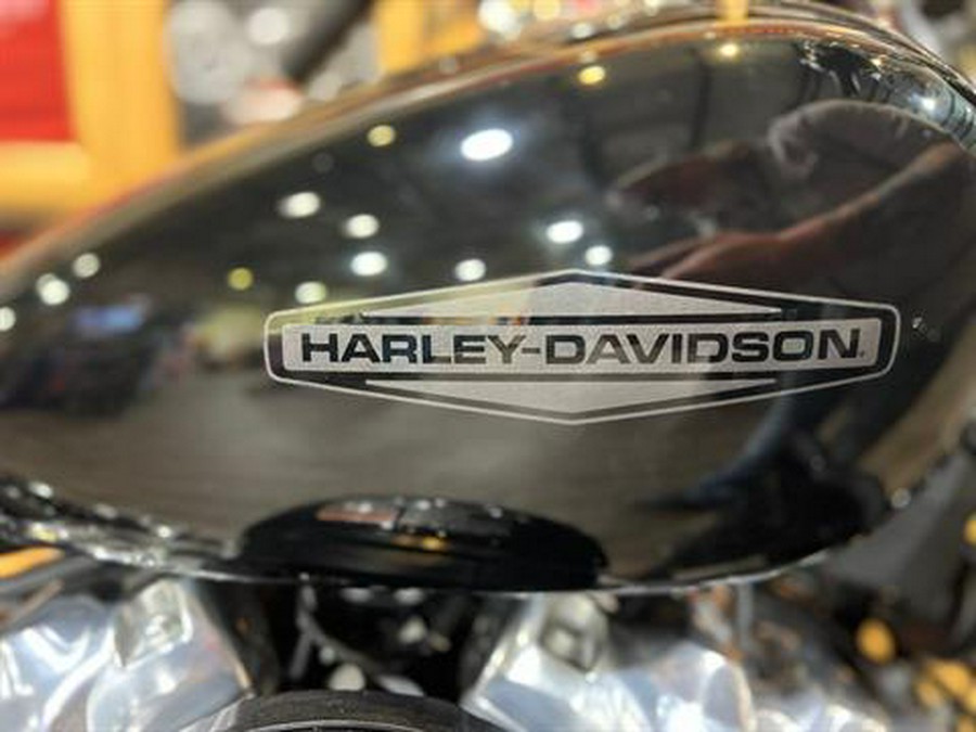 2021 Harley-Davidson Softail® Standard