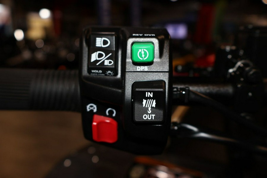 2026 Can-Am Outlander X mr 1000R Granite Grey