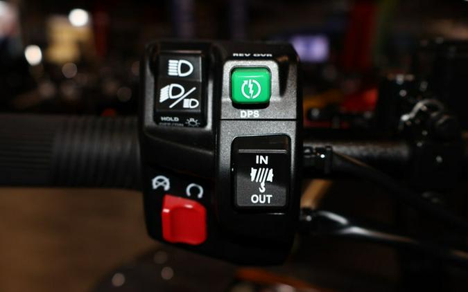 2026 Can-Am Outlander X mr 1000R Granite Grey