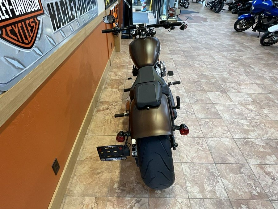 2019 Harley-Davidson® FXBRS - Softail® Breakout® 114