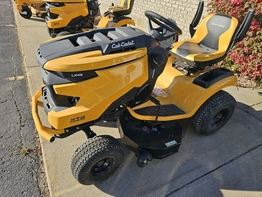 2024 Cub Cadet® XT2 LX42 Kohler