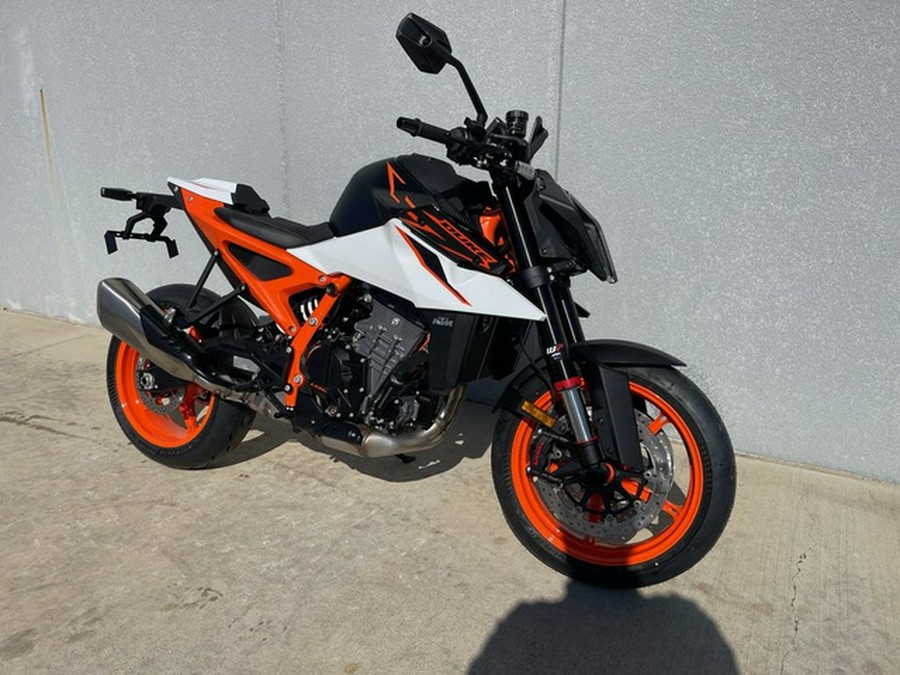 2026 KTM Duke 990 R