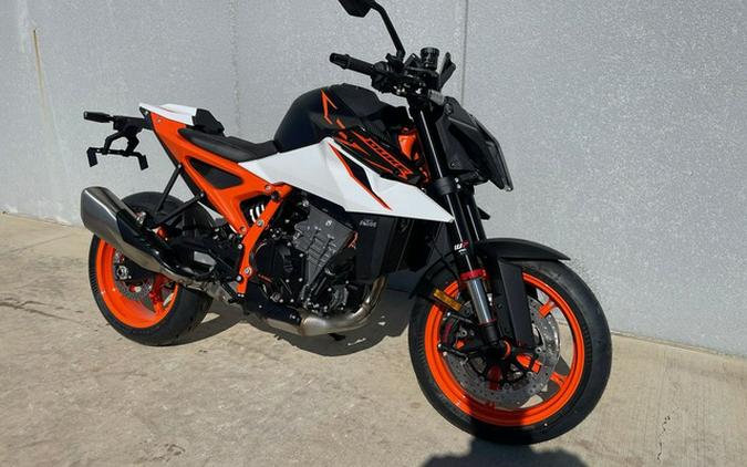 2026 KTM Duke 990 R