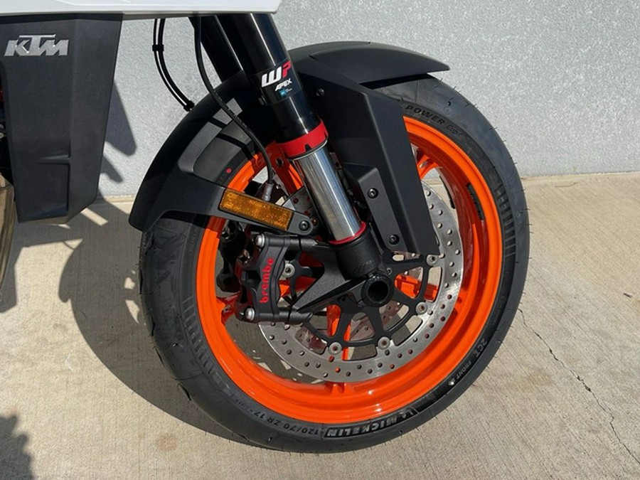 2026 KTM Duke 990 R