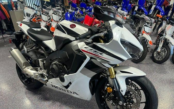 2026 CBR1000RR - Honda