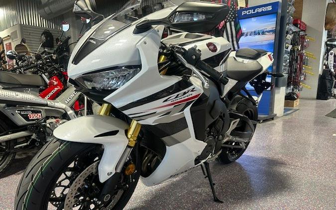 2026 CBR1000RR - Honda