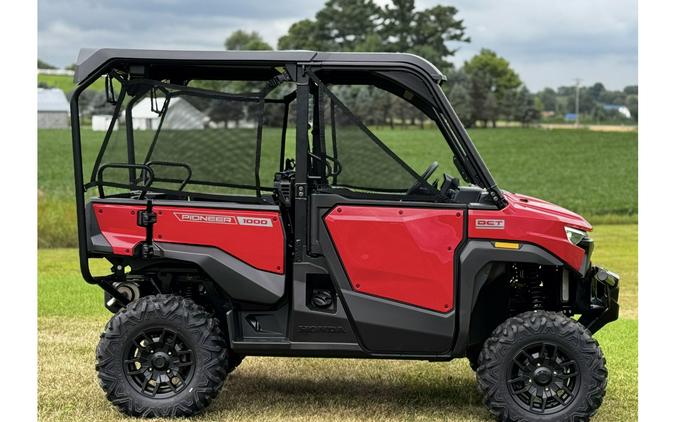 2026 Pioneer 1000-5 Deluxe - Honda
