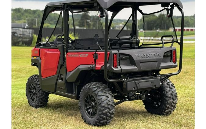 2026 Pioneer 1000-5 Deluxe - Honda