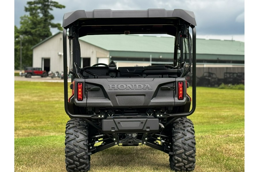 2026 Pioneer 1000-5 Deluxe - Honda