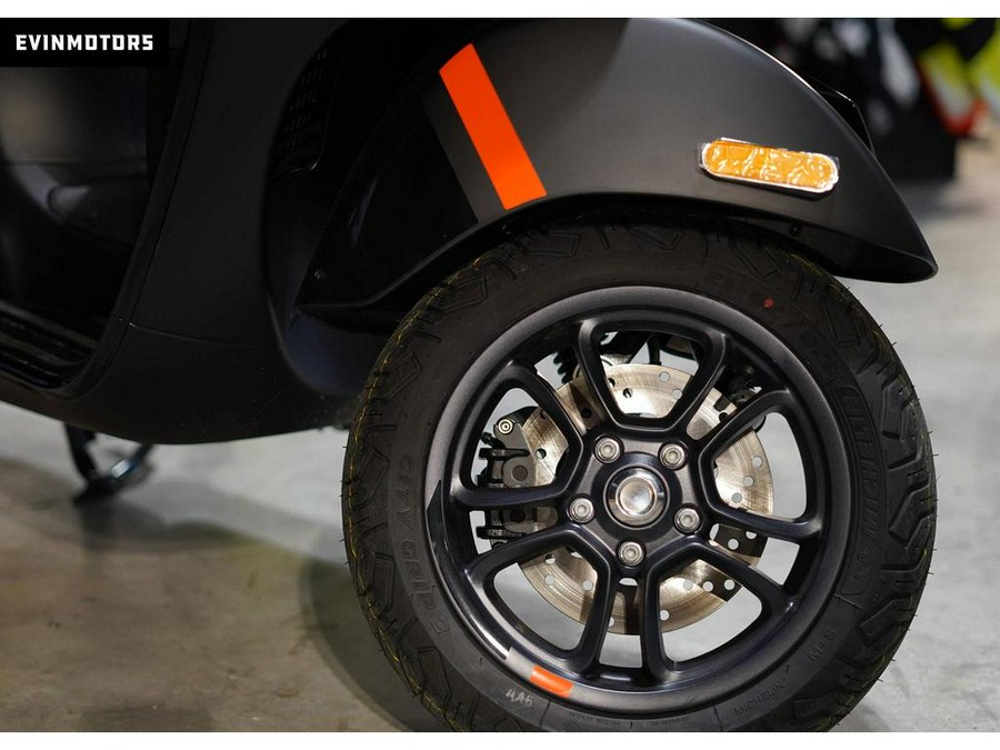 2025 Vespa GTS 310