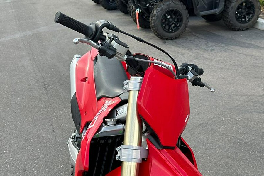 2026 Ducati Desmo450 MX
