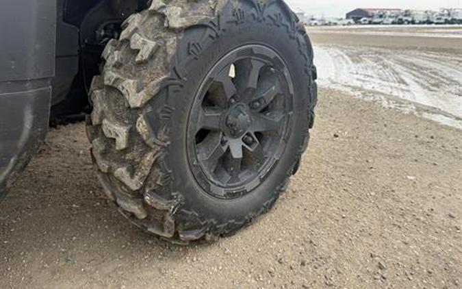 2023 Can-Am Defender DPS HD9