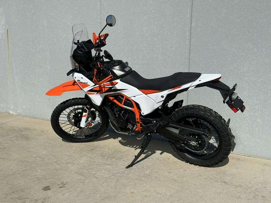 2026 KTM Adventure 390 R