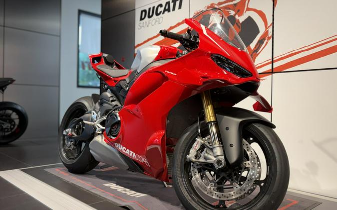 2026 Ducati PANIGALE V4 R