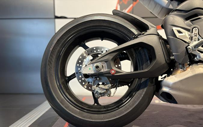 2026 Ducati PANIGALE V4 R
