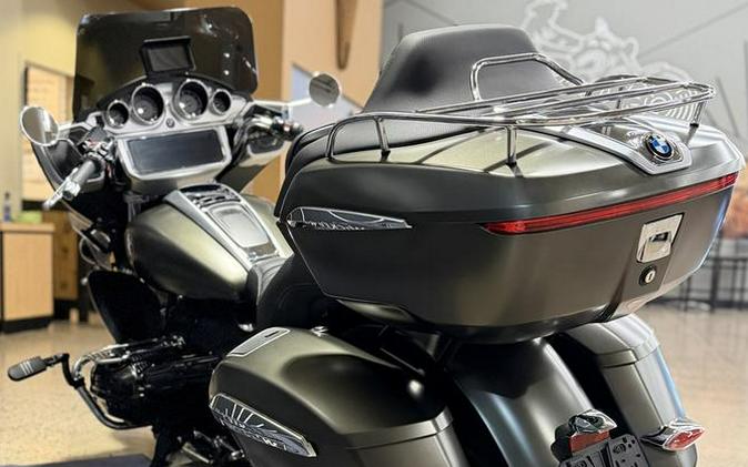 2023 BMW R 18 Transcontinental Manhattan Metallic Matte