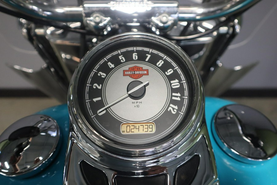 2017 Harley-Davidson Heritage Softail Classic FLSTC