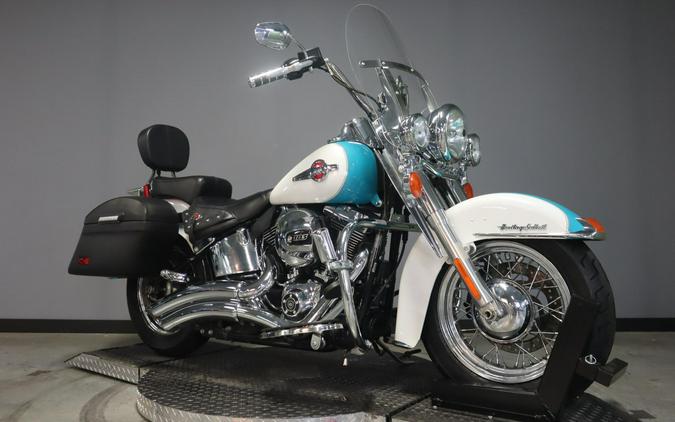 2017 Harley-Davidson Heritage Softail Classic FLSTC