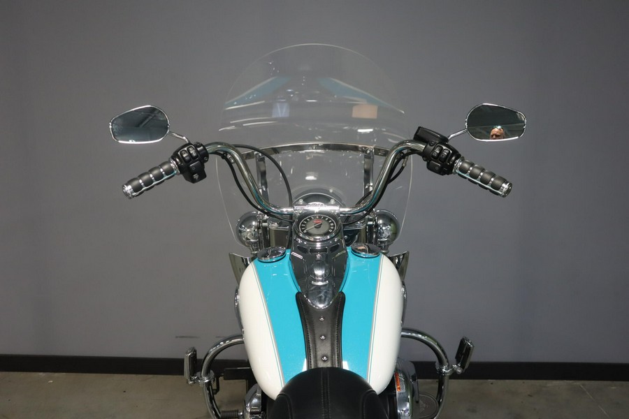 2017 Harley-Davidson Heritage Softail Classic FLSTC