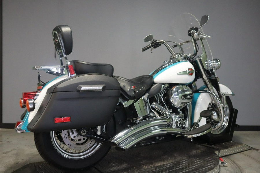 2017 Harley-Davidson Heritage Softail Classic FLSTC