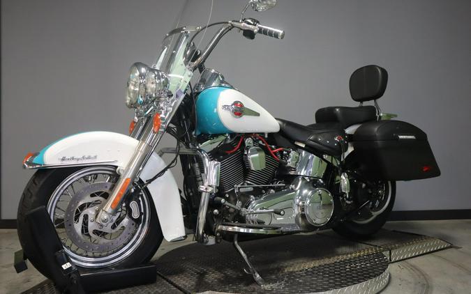2017 Harley-Davidson Heritage Softail Classic FLSTC