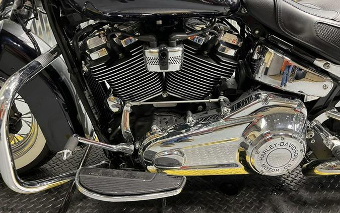 2019 Harley-Davidson Softail FLDE - Deluxe