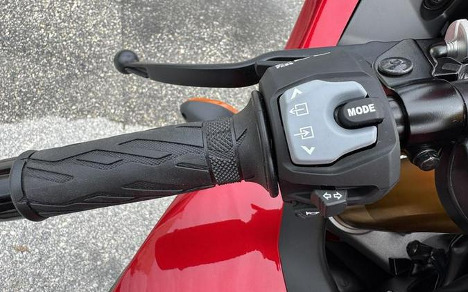 2025 Suzuki GSX-R1000R