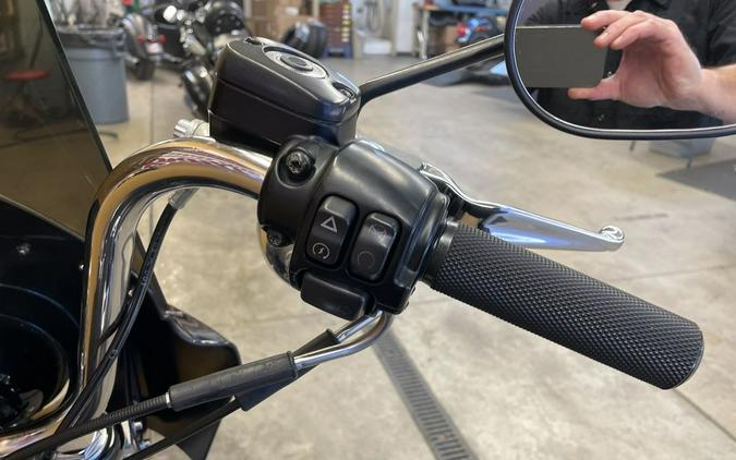 2017 Harley-Davidson® FXDB - Street Bob®