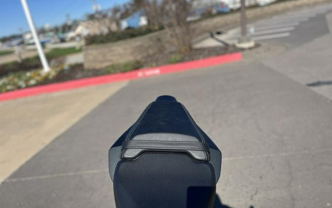 2024 Honda CB650R GREY 000950