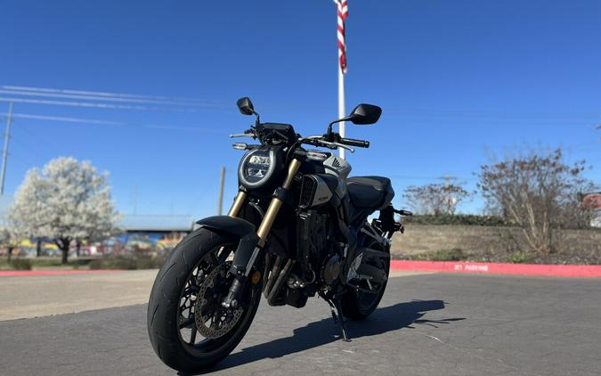 2024 Honda CB650R GREY 000950