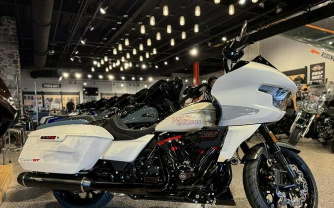 2024 Harley-Davidson CVO Road Glide ST Review [13 Fast Facts]