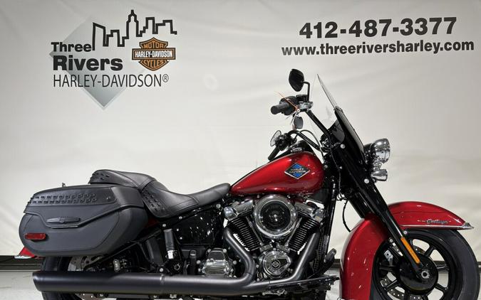 2026 Harley-Davidson® Heritage Classic Brilliant Red w/Cast Wheels