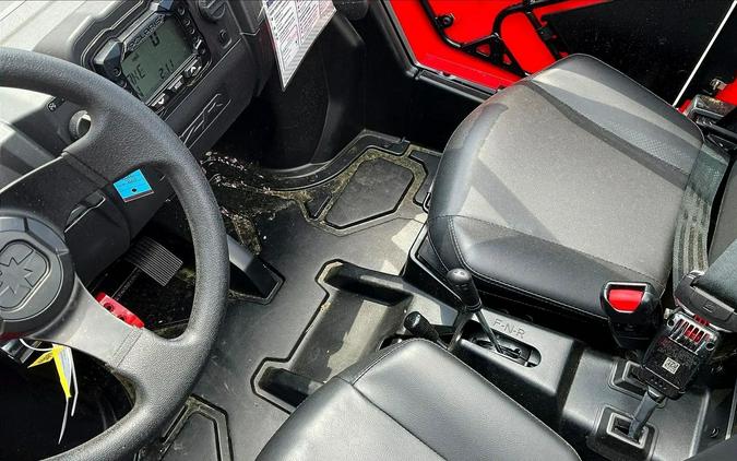2026 Polaris RZR 200 EFI INDY RED