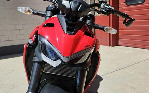 2022 Ducati Streetfighter V2 Ducati Red