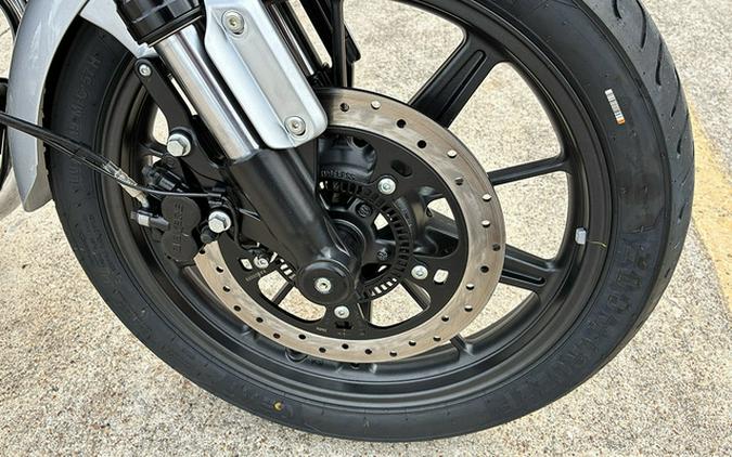 2024 Royal Enfield Super Meteor 650 Astral Black 650 Interstellar Grey