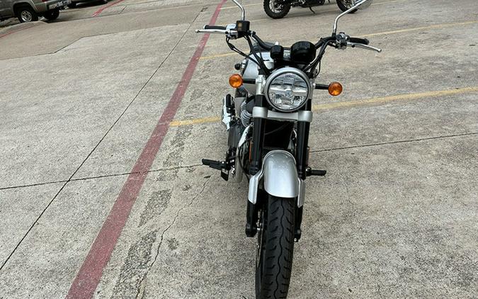 2024 Royal Enfield Super Meteor 650 Astral Black 650 Interstellar Grey