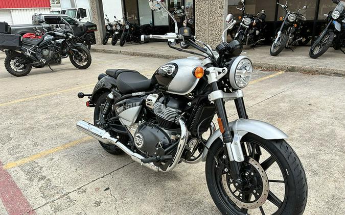 2024 Royal Enfield Super Meteor 650 Astral Black 650 Interstellar Grey