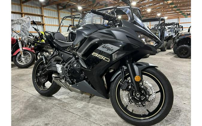 2024 Kawasaki Ninja® 650 Base