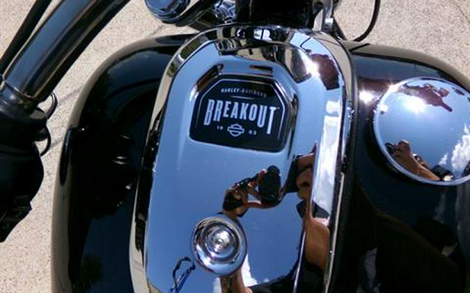 2025 Harley-Davidson BREAKOUT