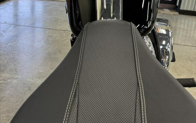 2025 Harley-Davidson Breakout