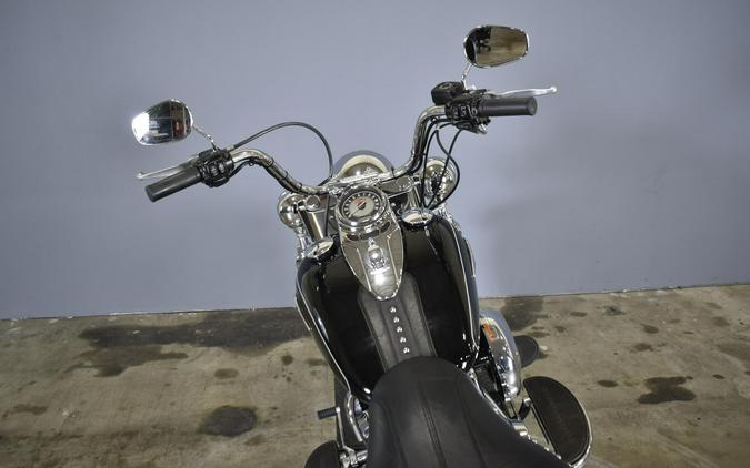 2014 Harley-Davidson Heritage Softail Classic Black