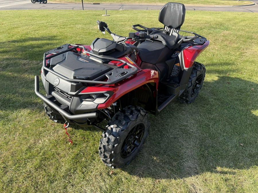 2027 CAN-AM OUTLANDER MAX XT 700