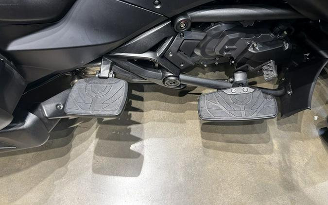 2023 Can-Am Spyder F3 Limited Platine Wheels