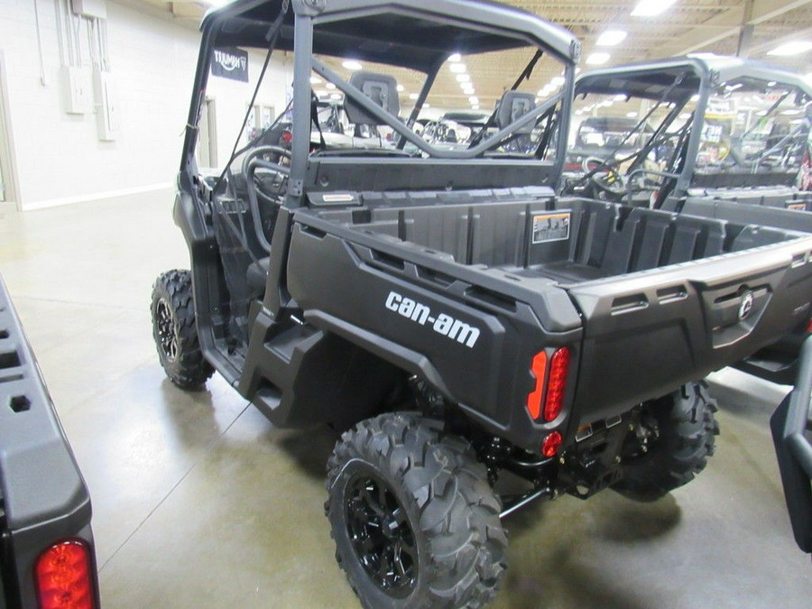 2024 Can-Am® Defender DPS HD10 Tundra Green