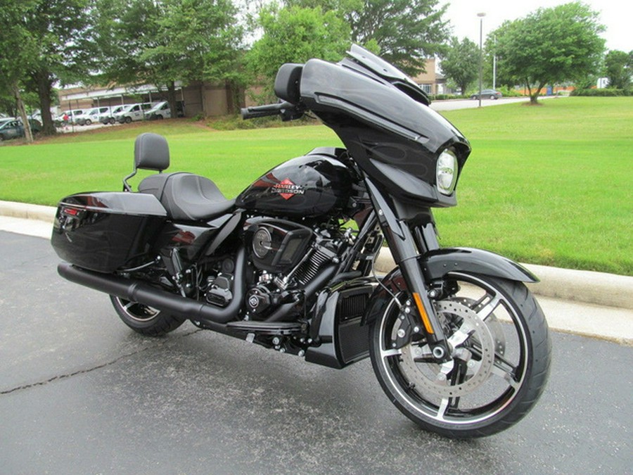 2025 Harley-Davidson FLHX - Street Glide
