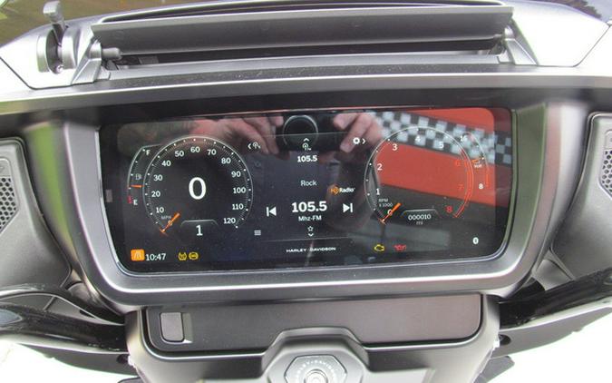 2025 Harley-Davidson FLHX - Street Glide