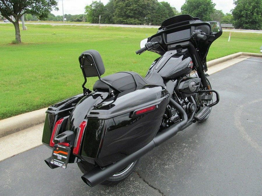 2025 Harley-Davidson FLHX - Street Glide