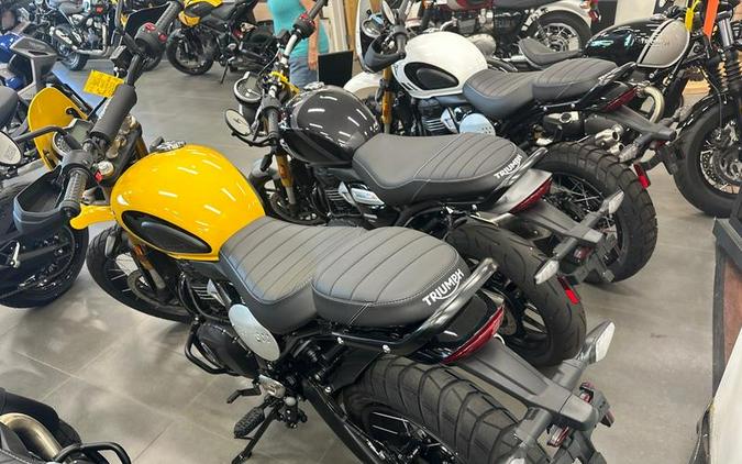 2026 Triumph Scrambler 400 XC Racing Yellow