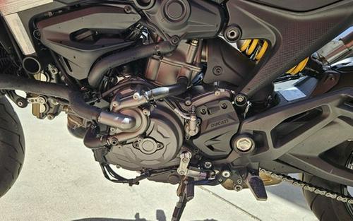 2022 Ducati Monster Ducati Red